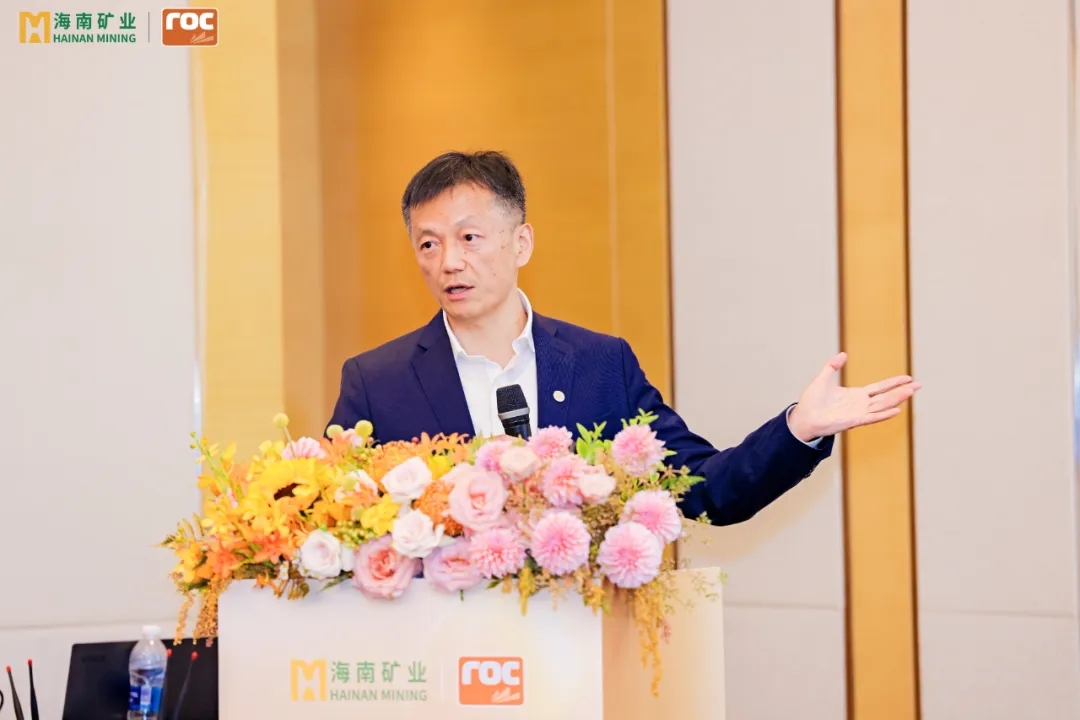 1720169652599232.jpg 海南礦業(yè)舉行油氣業(yè)務(wù)專題投資者交流活動3.jpg