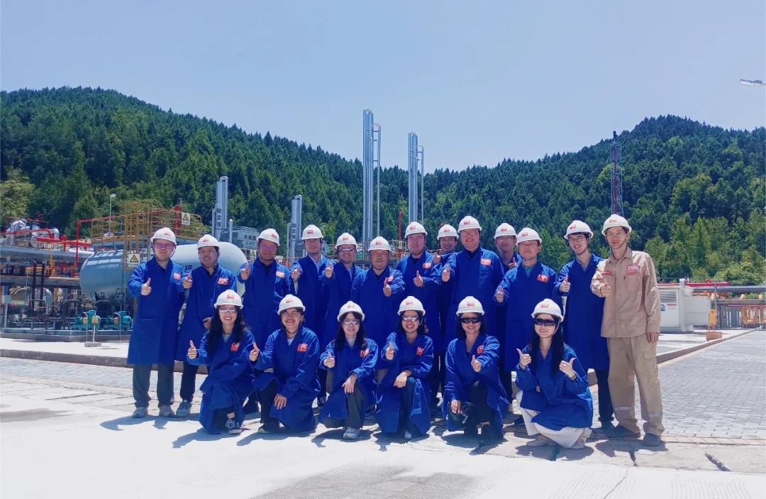 1720169840614331.jpg 海南礦業(yè)舉行油氣業(yè)務(wù)專題投資者交流活動7.jpg