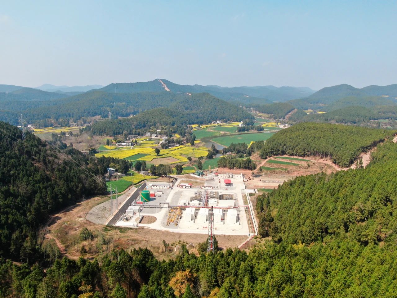 中石油西南分公司領(lǐng)導赴洛克成都八角場項目調(diào)研